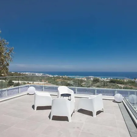 Chloe 614 Villa